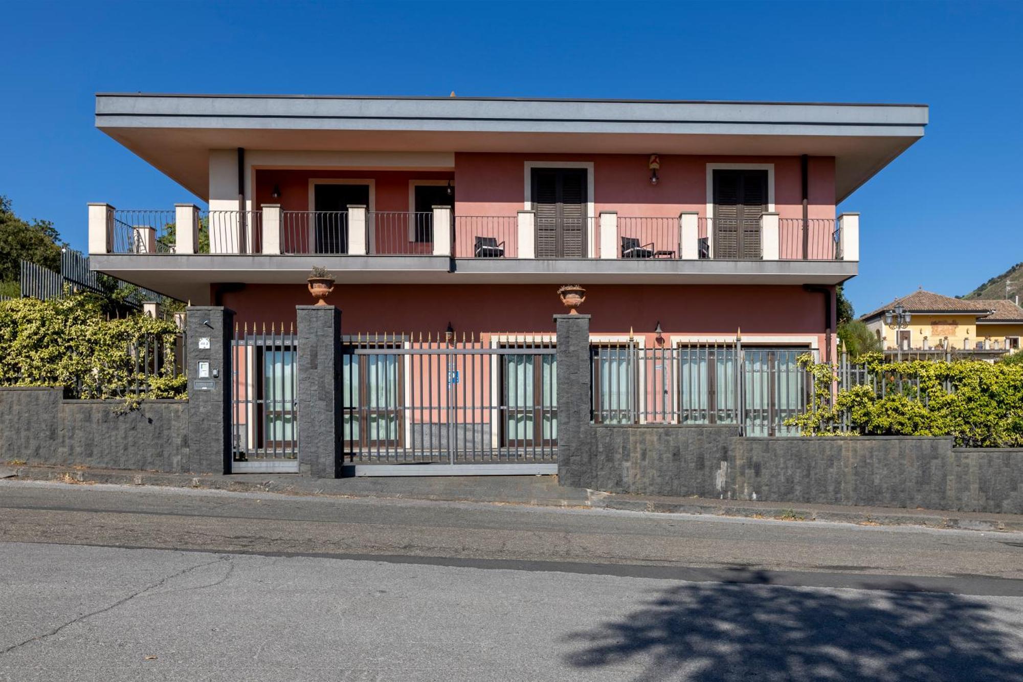 Villa Vulcano, Tra L'Etna E Il Mare ซัฟเฟรานา เอตเนอา ภายนอก รูปภาพ