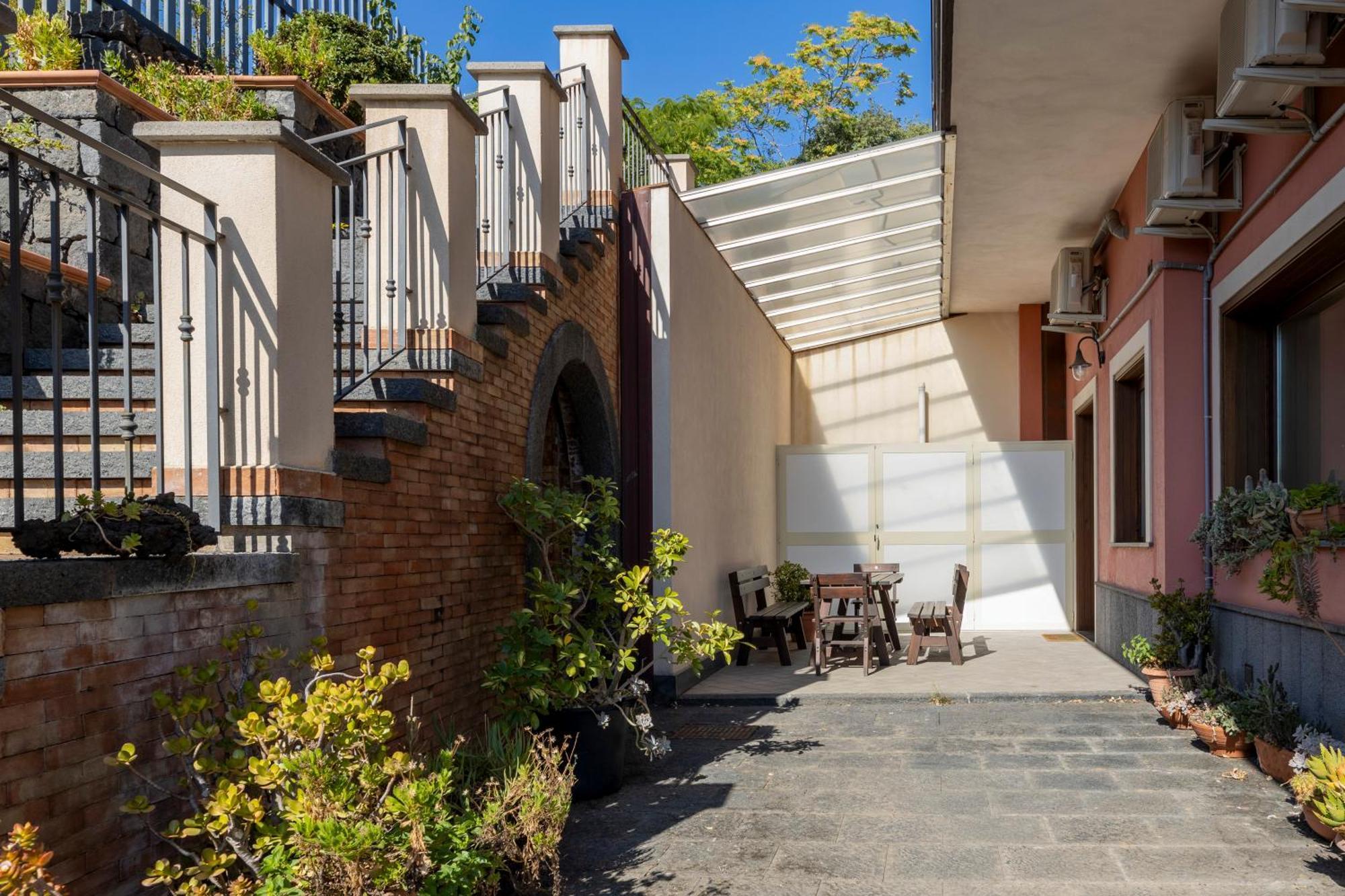 Villa Vulcano, Tra L'Etna E Il Mare ซัฟเฟรานา เอตเนอา ภายนอก รูปภาพ