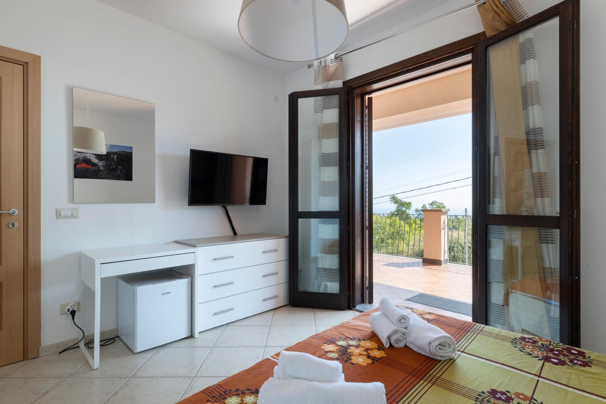 Villa Vulcano, Tra L'Etna E Il Mare ซัฟเฟรานา เอตเนอา ภายนอก รูปภาพ